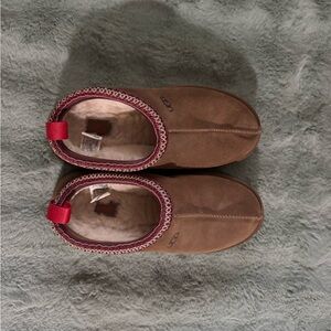 UGG Tazz Platform Slipper